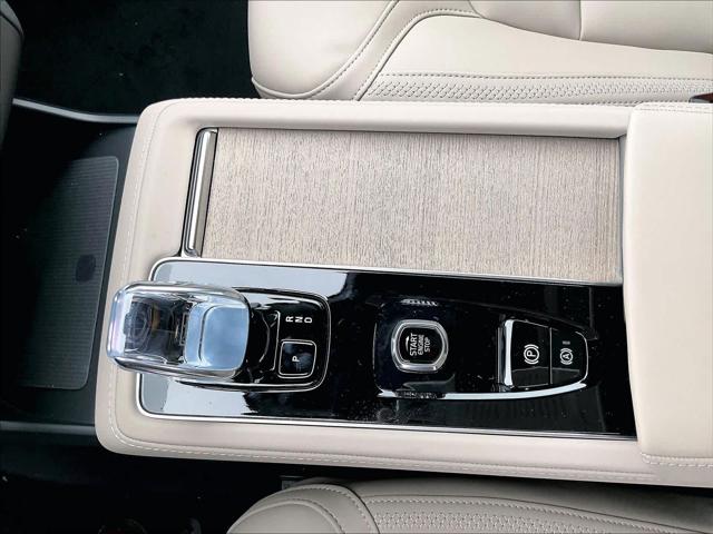 2026 Volvo XC90 Plus, B6 AWD Gas (mild hybrid), Gasoline, Bright, 7 Seats