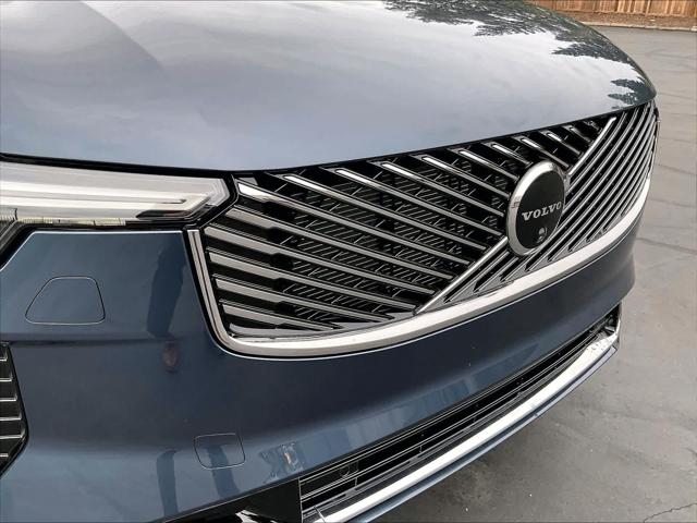 2026 Volvo XC90 Plus, B6 AWD Gas (mild hybrid), Gasoline, Bright, 7 Seats