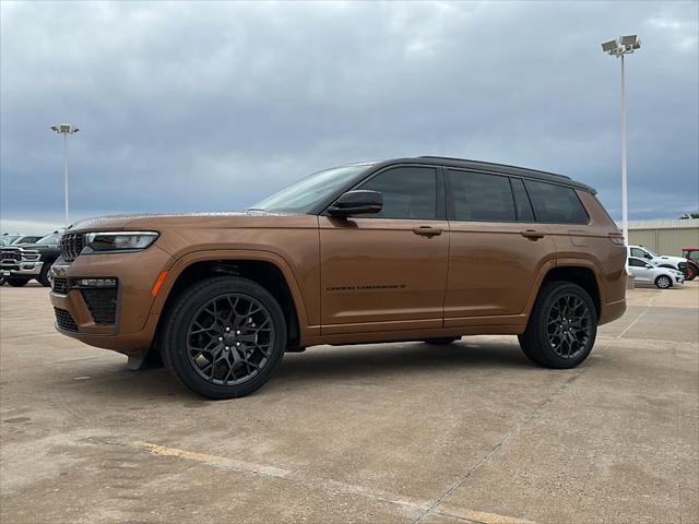 2026 Jeep Grand Cherokee Summit 4x4 for sale in Kingfisher, OK