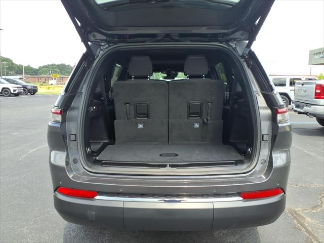 2026 Jeep Grand Cherokee Altitude 4x2