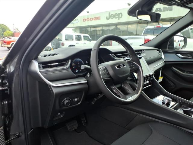 2026 Jeep Grand Cherokee Altitude 4x2