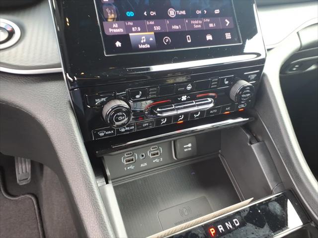 2026 Jeep Grand Cherokee Altitude 4x2