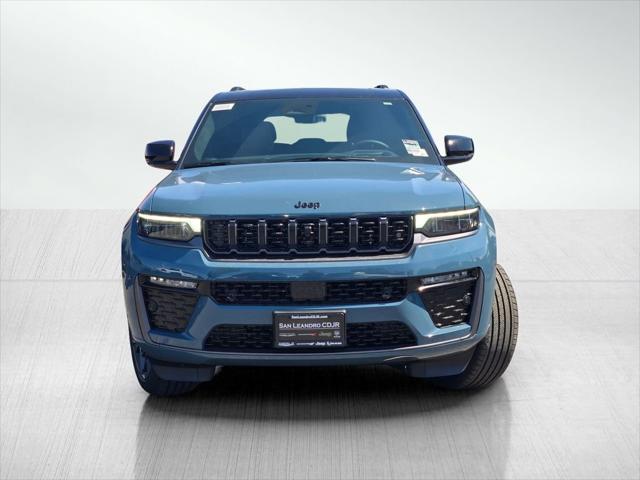 2026 Jeep Grand Cherokee GRAND CHEROKEE SUMMIT 4X4