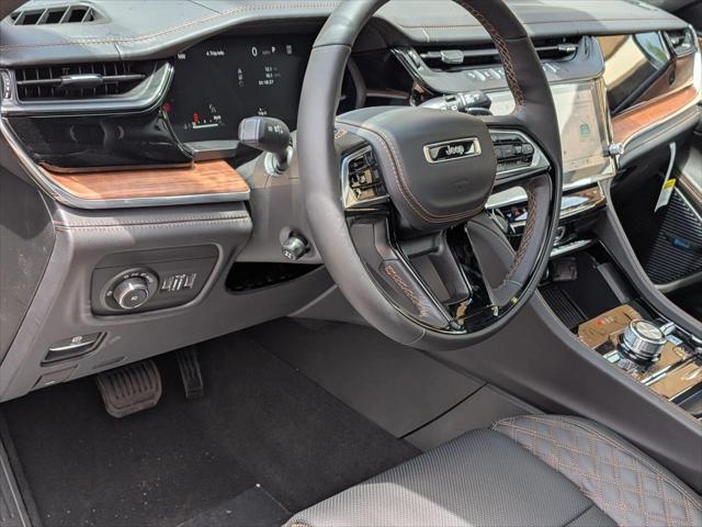 2026 Jeep Grand Cherokee Summit 4x4