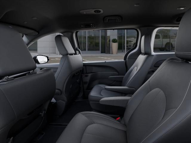 2026 Chrysler Pacifica Select AWD