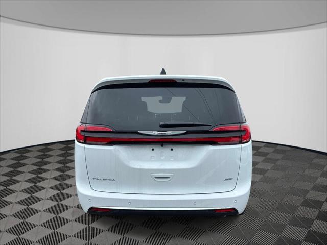 2026 Chrysler Pacifica PACIFICA SELECT AWD