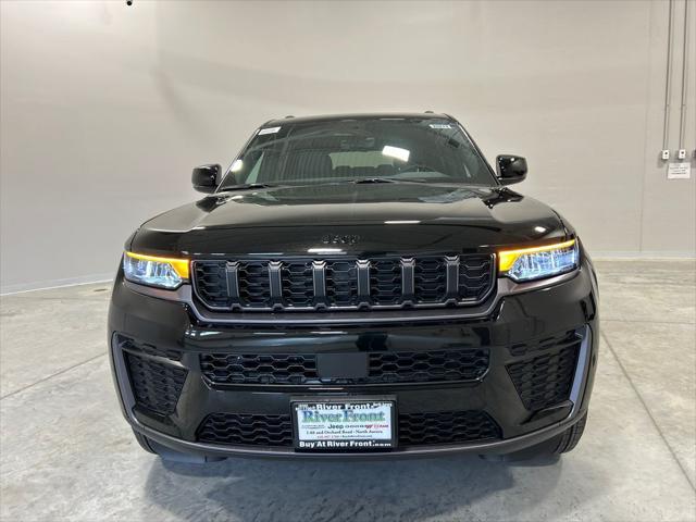 2026 Jeep Grand Cherokee GRAND CHEROKEE L LAREDO ALTITUDE 4X4