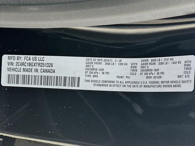 2026 Chrysler Pacifica Select