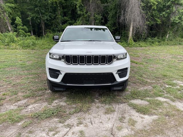 2026 Jeep Grand Cherokee GRAND CHEROKEE LAREDO X 4X4