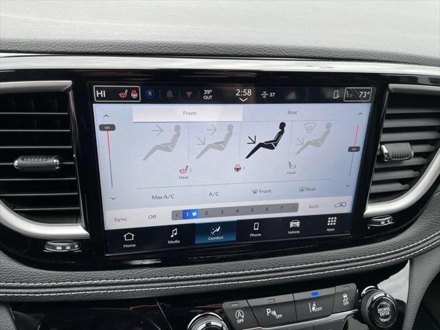 2026 Chrysler Pacifica Select AWD