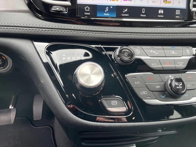 2026 Chrysler Pacifica Select AWD