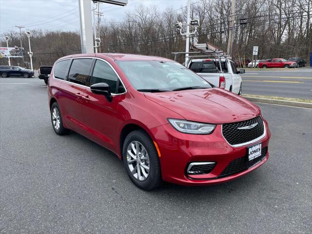 2026 Chrysler Pacifica PACIFICA SELECT AWD