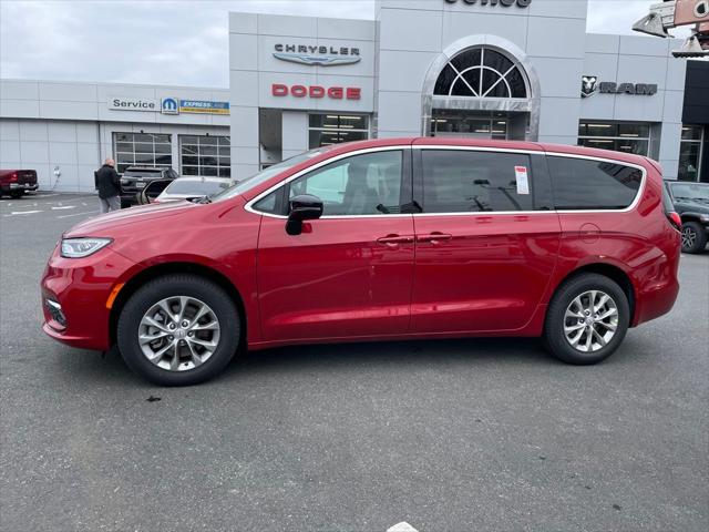 2026 Chrysler Pacifica Select AWD