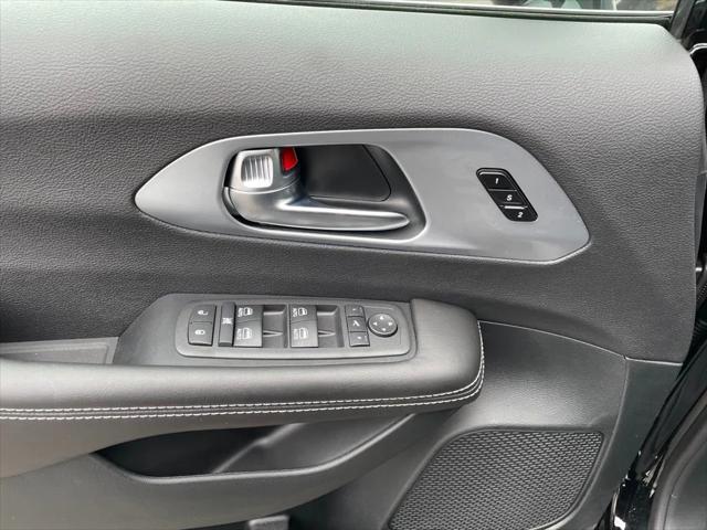 2026 Chrysler Pacifica Limited AWD