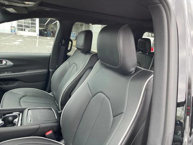 2026 Chrysler Pacifica Limited AWD
