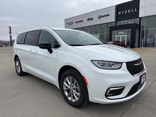 2026 Chrysler Pacifica PACIFICA SELECT AWD