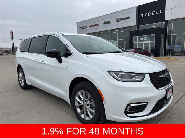 2026 Chrysler Pacifica PACIFICA SELECT AWD