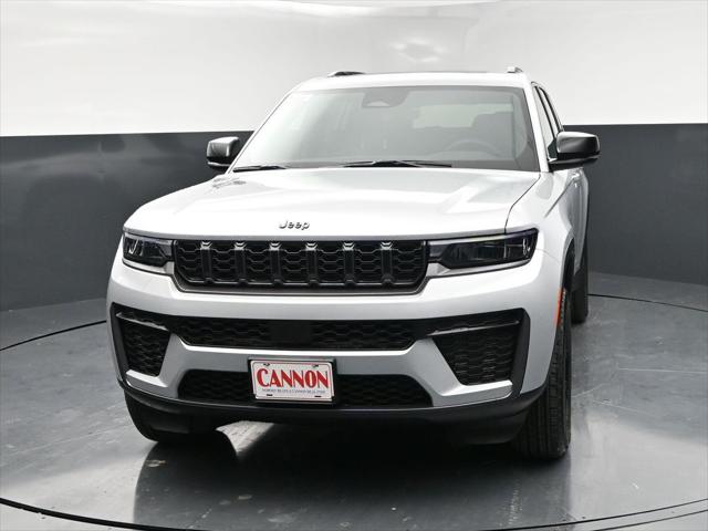2026 Jeep Grand Cherokee L GRAND CHEROKEE L LAREDO ALTITUDE 4X4 2026 Jeep Grand Cherokee L GRAND CHEROKEE L LAREDO ALTITUDE 4X4