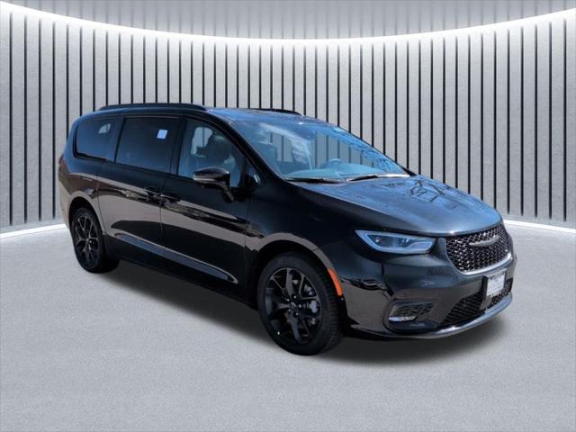 2026 Chrysler Pacifica PACIFICA LIMITED AWD