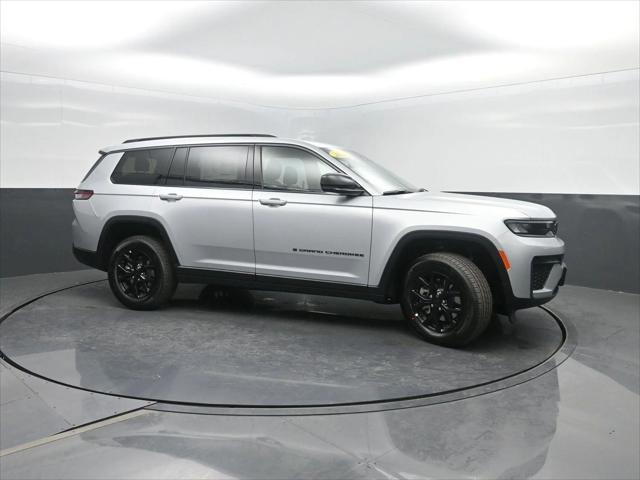 2026 Jeep Grand Cherokee GRAND CHEROKEE L LAREDO ALTITUDE 4X4