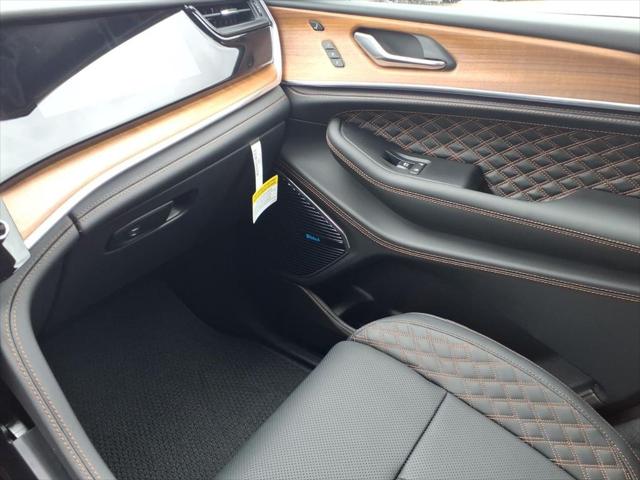 2026 Jeep Grand Cherokee Summit 4x4