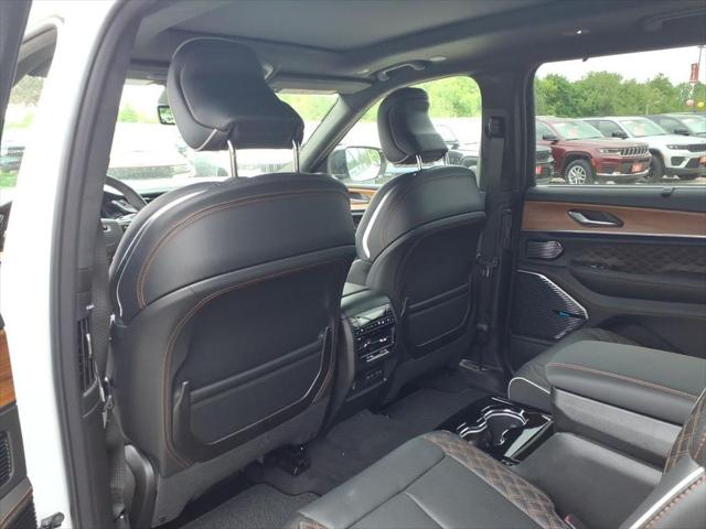 2026 Jeep Grand Cherokee Summit 4x4