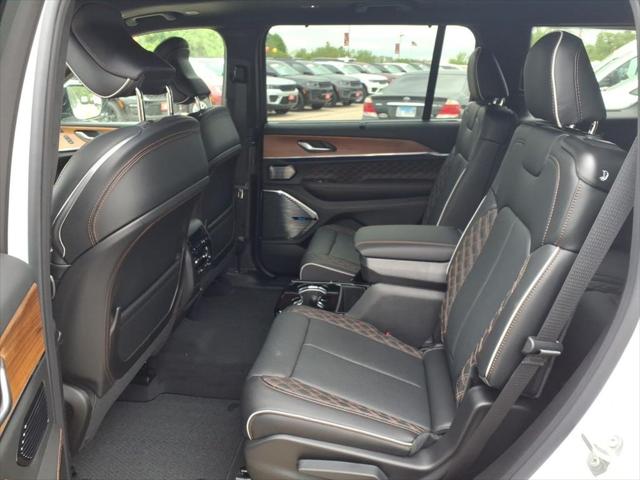 2026 Jeep Grand Cherokee Summit 4x4