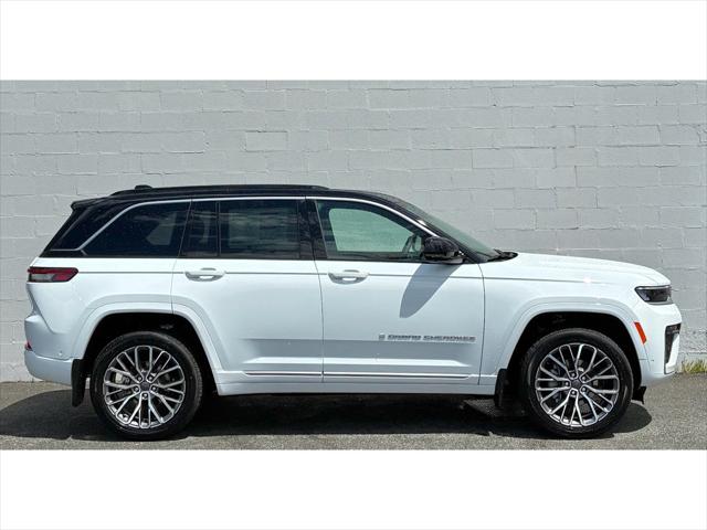 2026 Jeep Grand Cherokee GRAND CHEROKEE SUMMIT 4X4