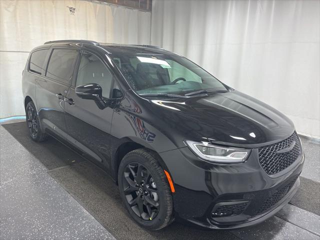 2026 Chrysler Pacifica PACIFICA SELECT AWD