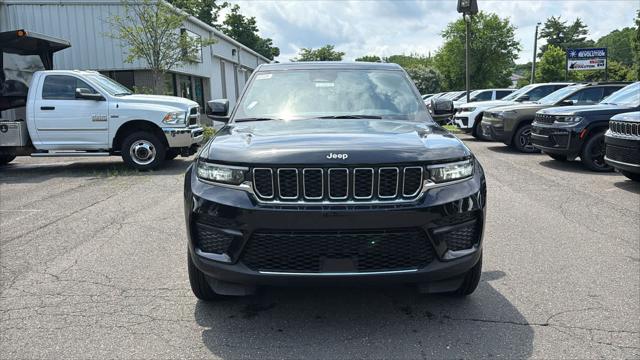 2026 Jeep Grand Cherokee GRAND CHEROKEE LAREDO X 4X4