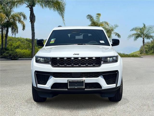 2026 Jeep Grand Cherokee L GRAND CHEROKEE L LAREDO ALTITUDE 4X4