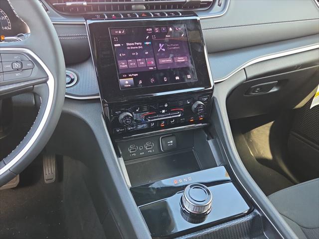 2026 Jeep Grand Cherokee Altitude 4x2