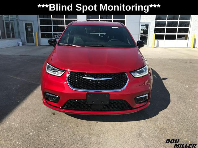 2026 Chrysler Pacifica PACIFICA SELECT AWD