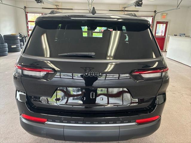 2026 Jeep Grand Cherokee Altitude 4x4