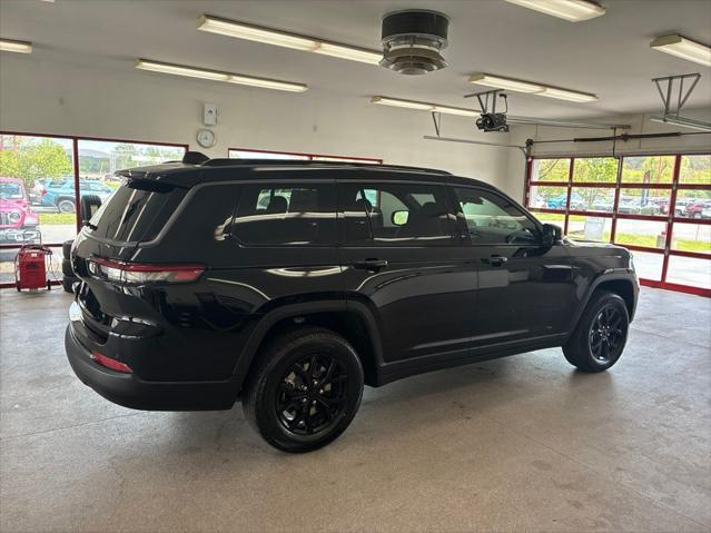 2026 Jeep Grand Cherokee Altitude 4x4