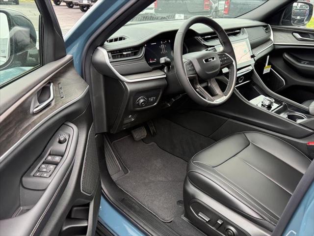 2026 Jeep Grand Cherokee Limited 4x2
