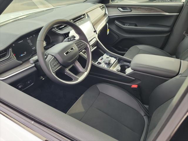 2026 Jeep Grand Cherokee L GRAND CHEROKEE L LAREDO ALTITUDE 4X4