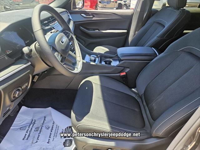 2026 Jeep Grand Cherokee Altitude 4x2
