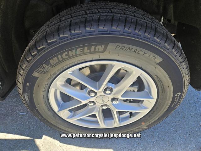 2026 Jeep Grand Cherokee Altitude 4x2
