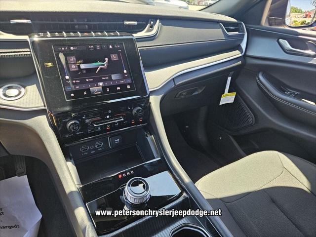 2026 Jeep Grand Cherokee Altitude 4x2