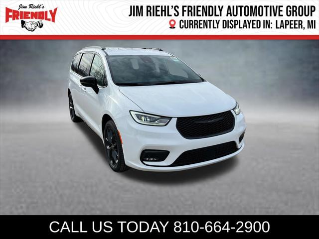 2026 Chrysler Pacifica Select AWD for sale in Lapeer, MI
