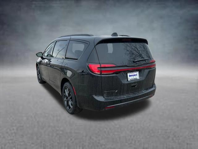 2026 Chrysler Pacifica Select AWD