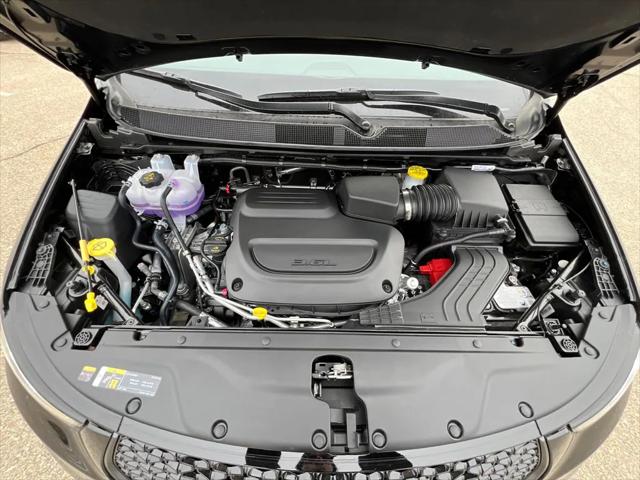 2026 Chrysler Pacifica Select AWD
