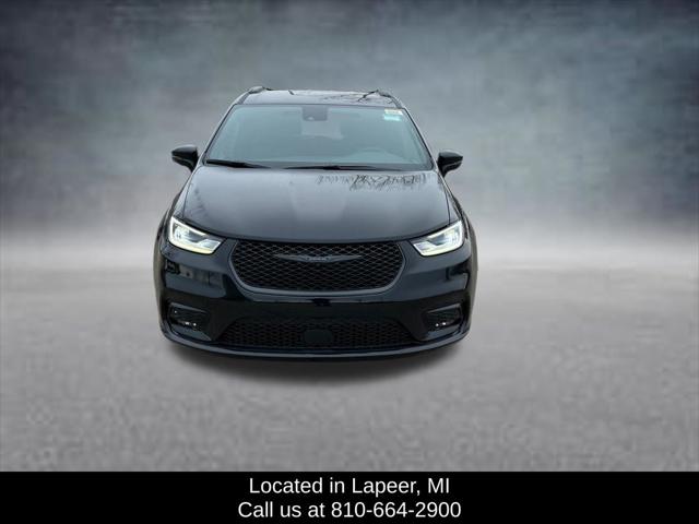 2026 Chrysler Pacifica Select AWD