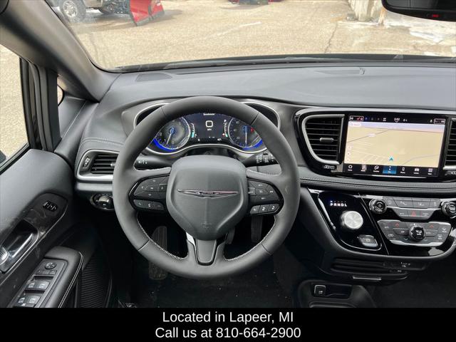 2026 Chrysler Pacifica Select AWD
