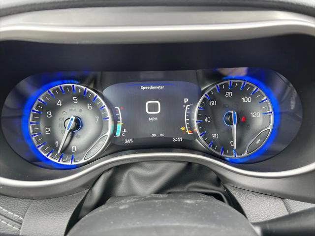 2026 Chrysler Pacifica Select AWD