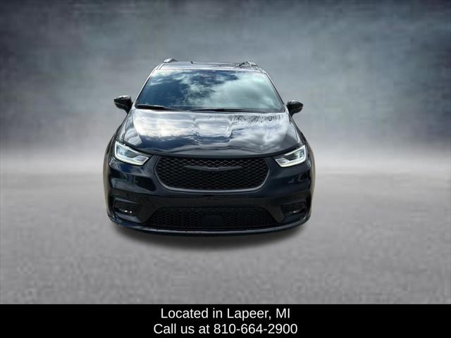 2026 Chrysler Pacifica Select AWD