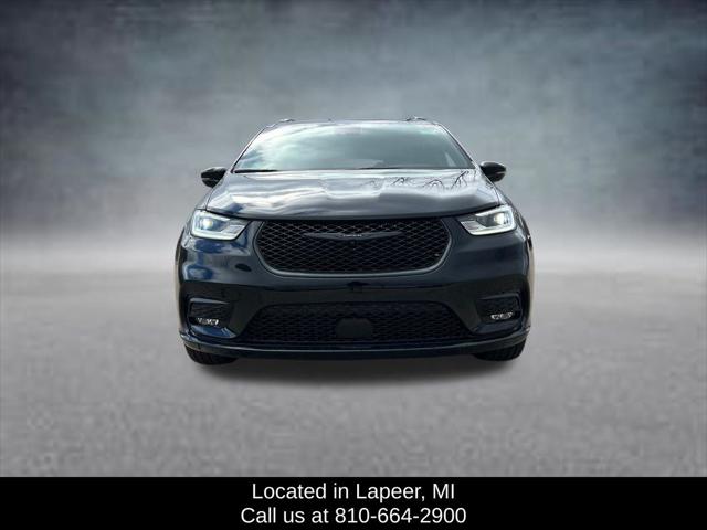 2026 Chrysler Pacifica Select AWD