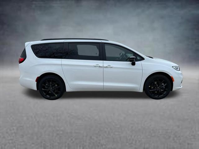 2026 Chrysler Pacifica PACIFICA LIMITED AWD