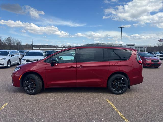 2026 Chrysler Pacifica PACIFICA SELECT AWD